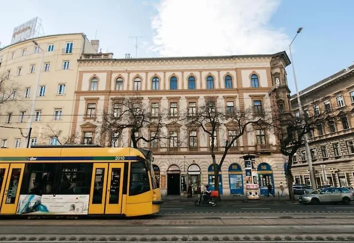 Center Of The City, - It\'S Only Yours, With Two Bedrooms, 1 Price For 3