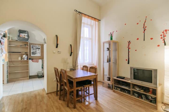 Center Of The City, - It's Only Yours, With Two Bedrooms, 1 Price For 3 Apartment *